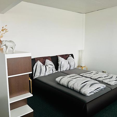 Kobra Room Fuer 4 Personen Spielberg Bei Knittelfeld エクステリア 写真